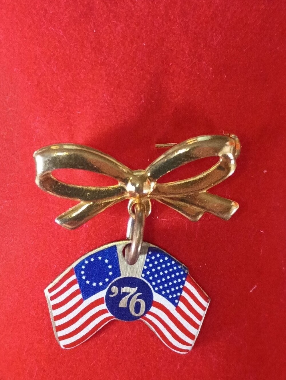 Spirit Of '76 Bicentennial Flags USA American Flag on Gold Bow Vintage Brooch